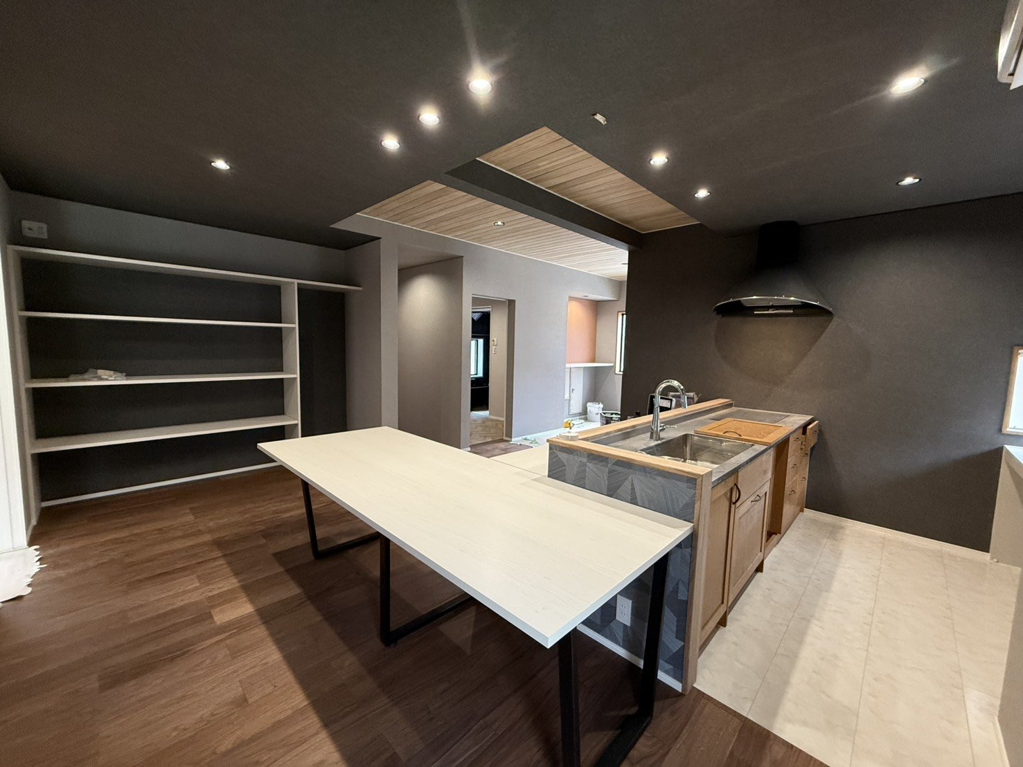 �L�X�_�C�j���O�L�b�`��