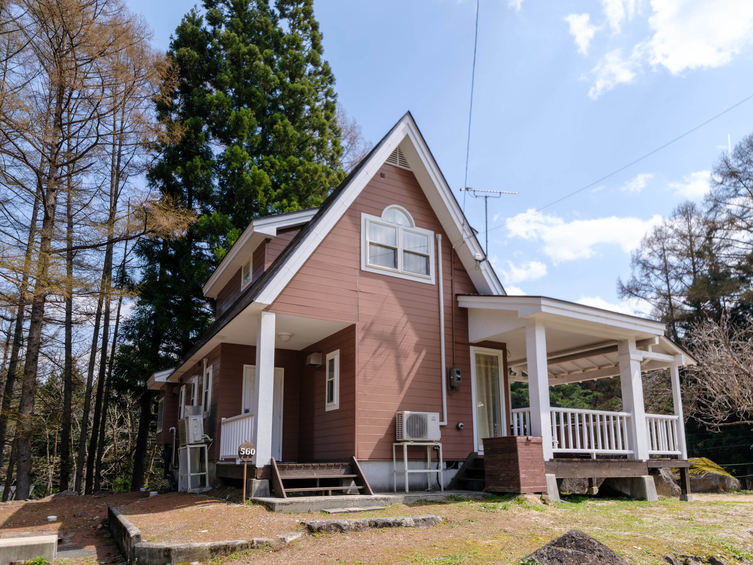 ��Ԑl�C�̉��ăX�^�C���̃R�e�[�W�B�ܘ_�A�����t���e���X��BBQ���y���߂܂��B���ő�8���l�܂Ł��yNo.560�z