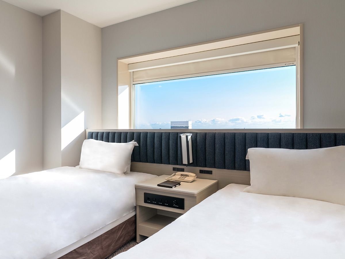 �y���j���[�A���q���z�X�^���_�[�h�c�C���@24���ā@1100�����~2030�����x�b�h2��