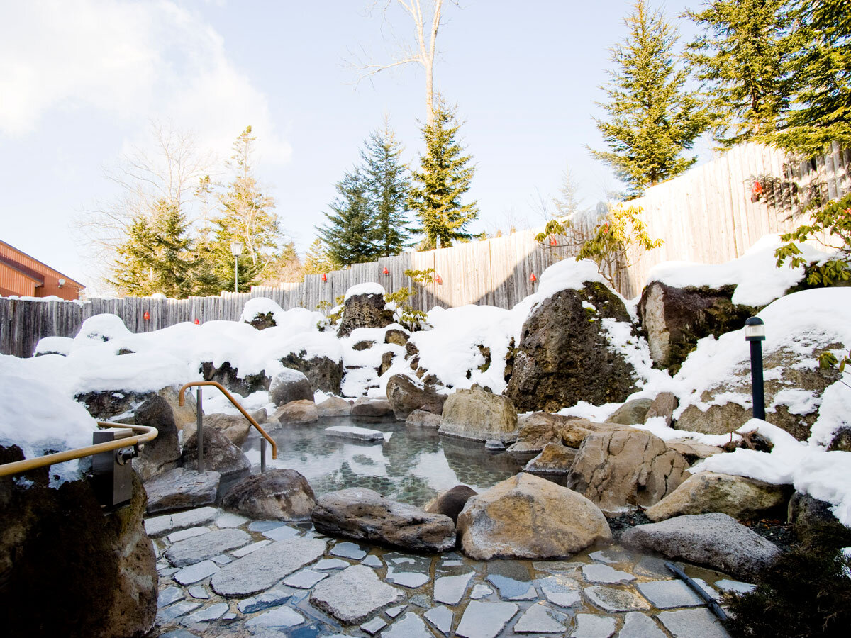 yጩCzX̐񂾋C̒ŁA򁕐ጩy݉