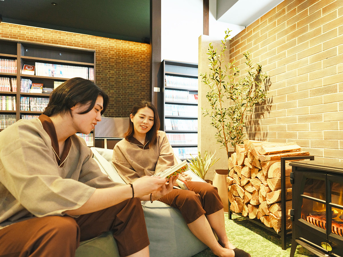 �y�ō��̓��^���C�u�����[�z�A�E�g�h�A���C���[�W�����C���e���A�Ɉ͂܂�Ȃ���A�����̎��Ԃ��B