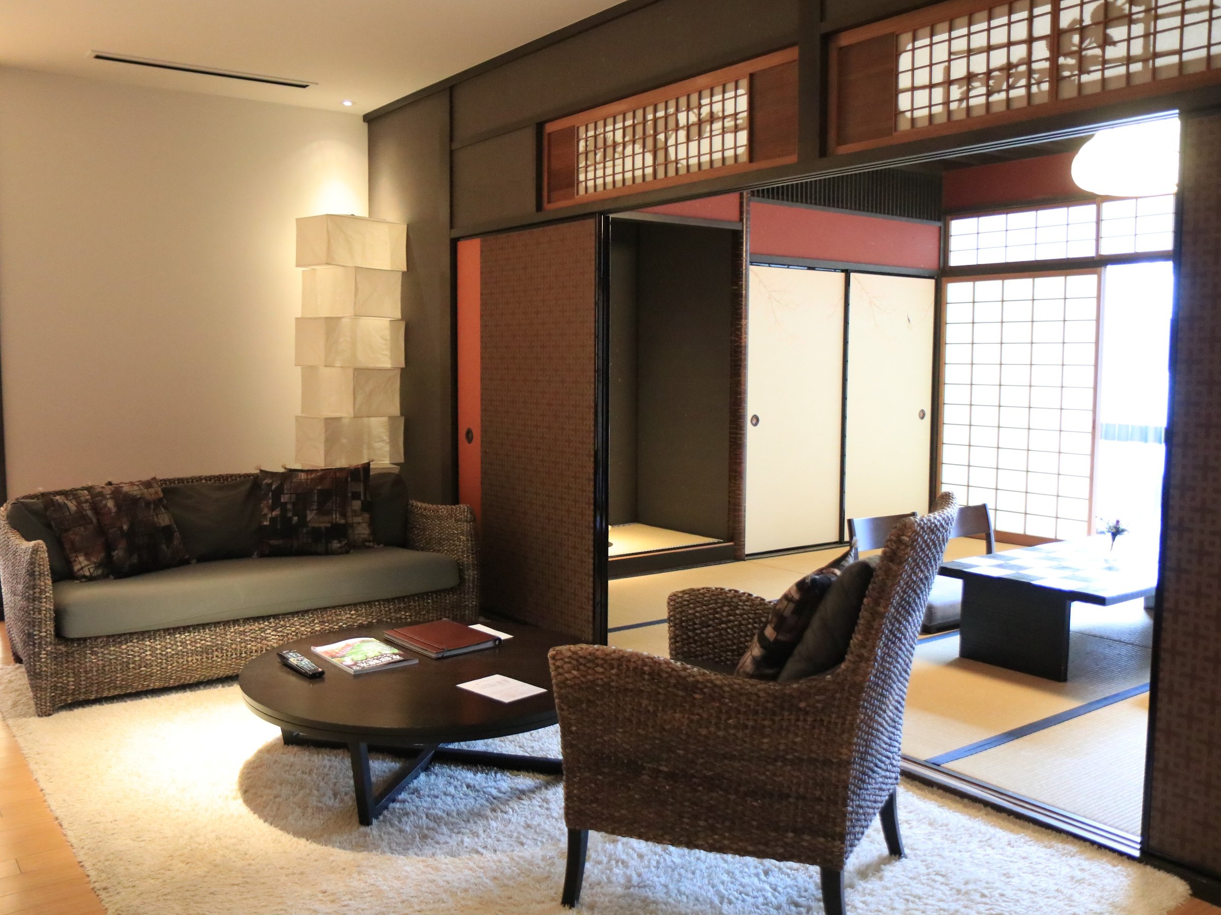 Executive Suite 92.27�u  ���Ȃł����i�o�X���[�����j