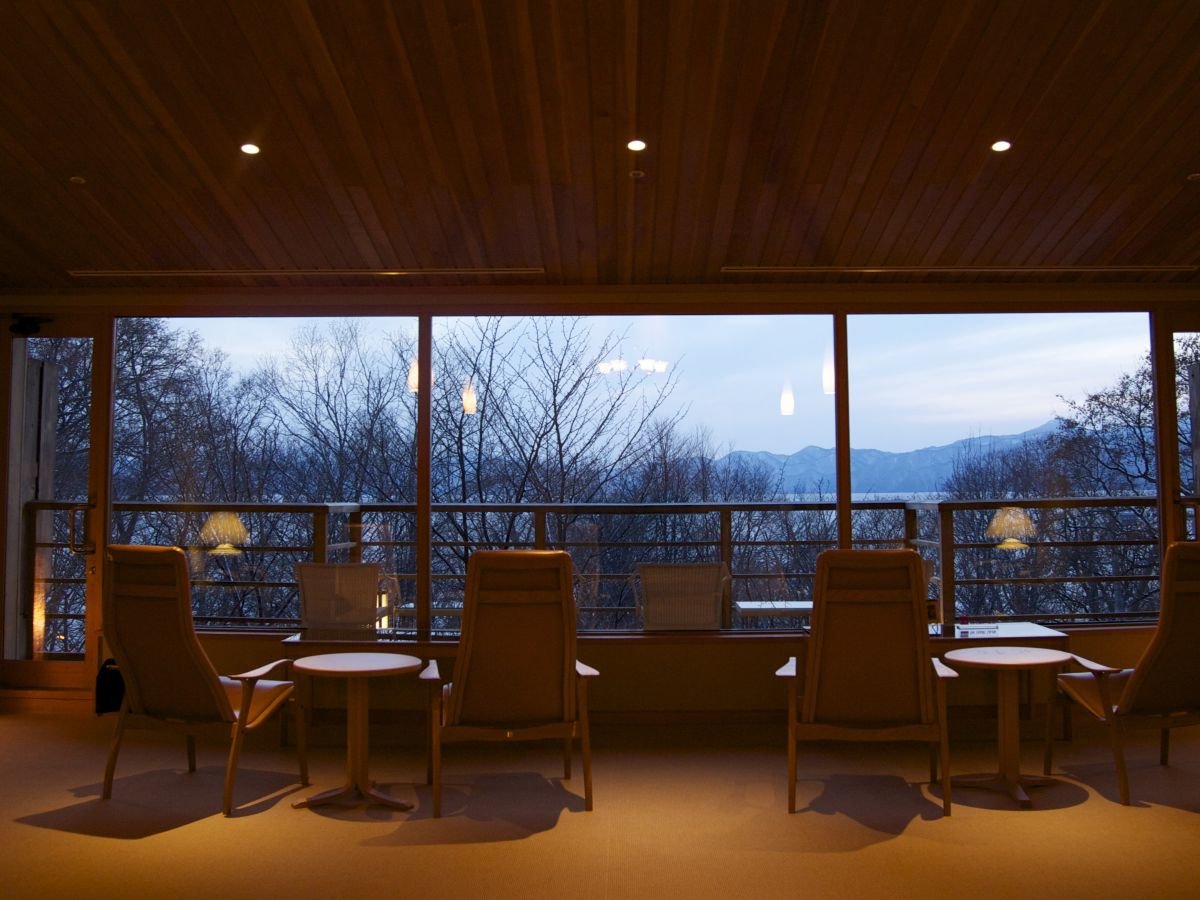 y2FQXgTzG߂̌iςƂƂɁAvvɂ܂B