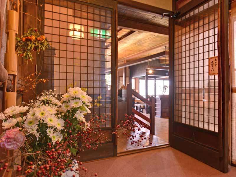 *�G�߂̂��Ԃ������Ċٓ����؂₩�ɁB