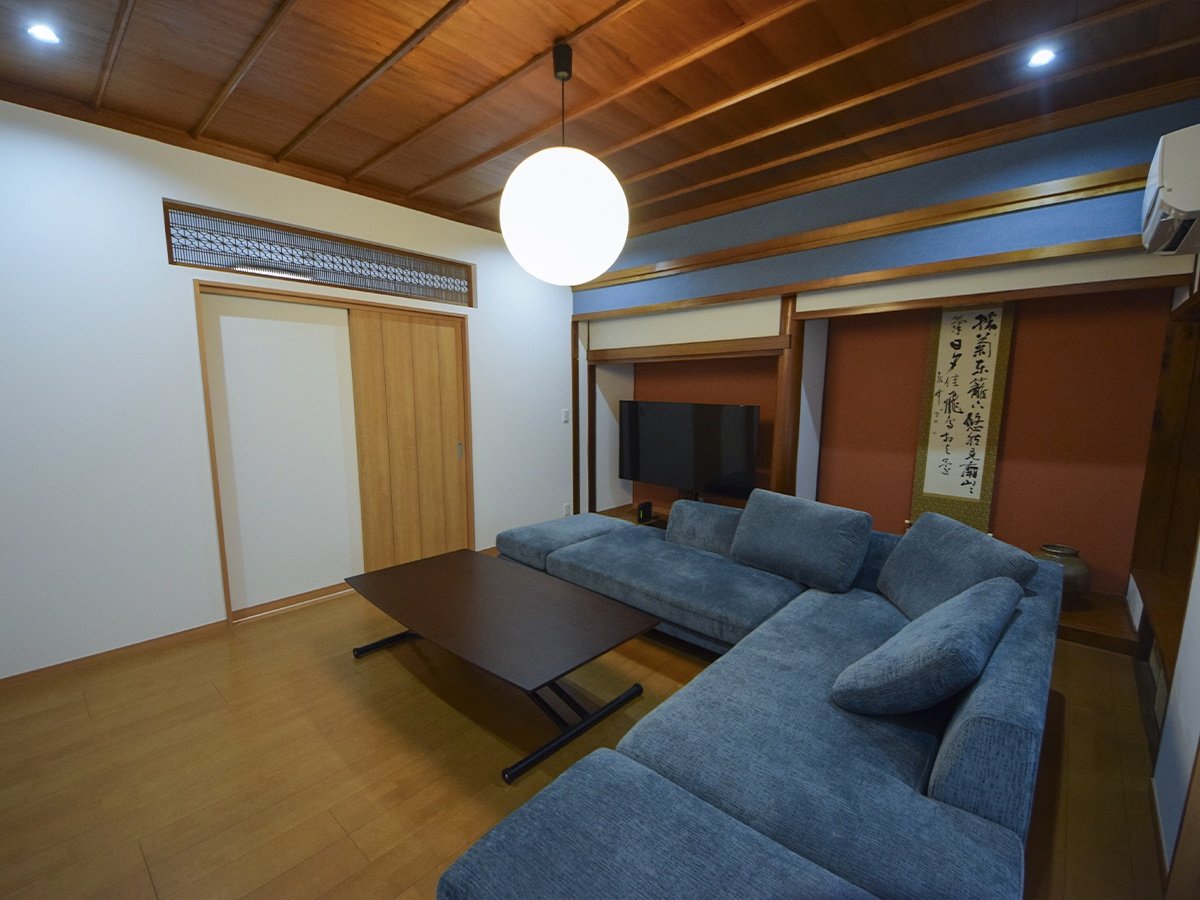 ���r���O�Q