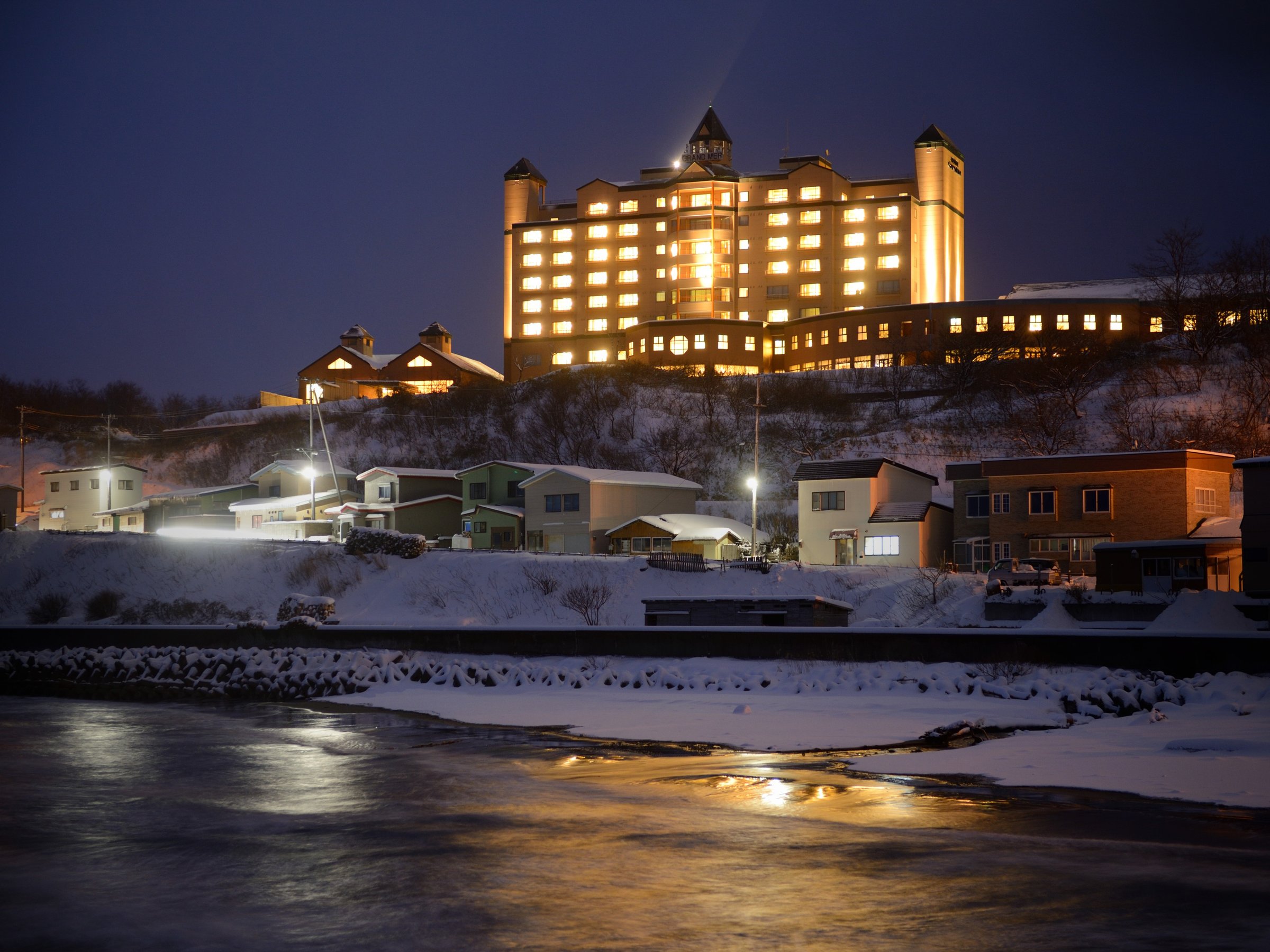 �m�S�i�n���{�C����]�ރO�������[���R�C���i�~�E��j