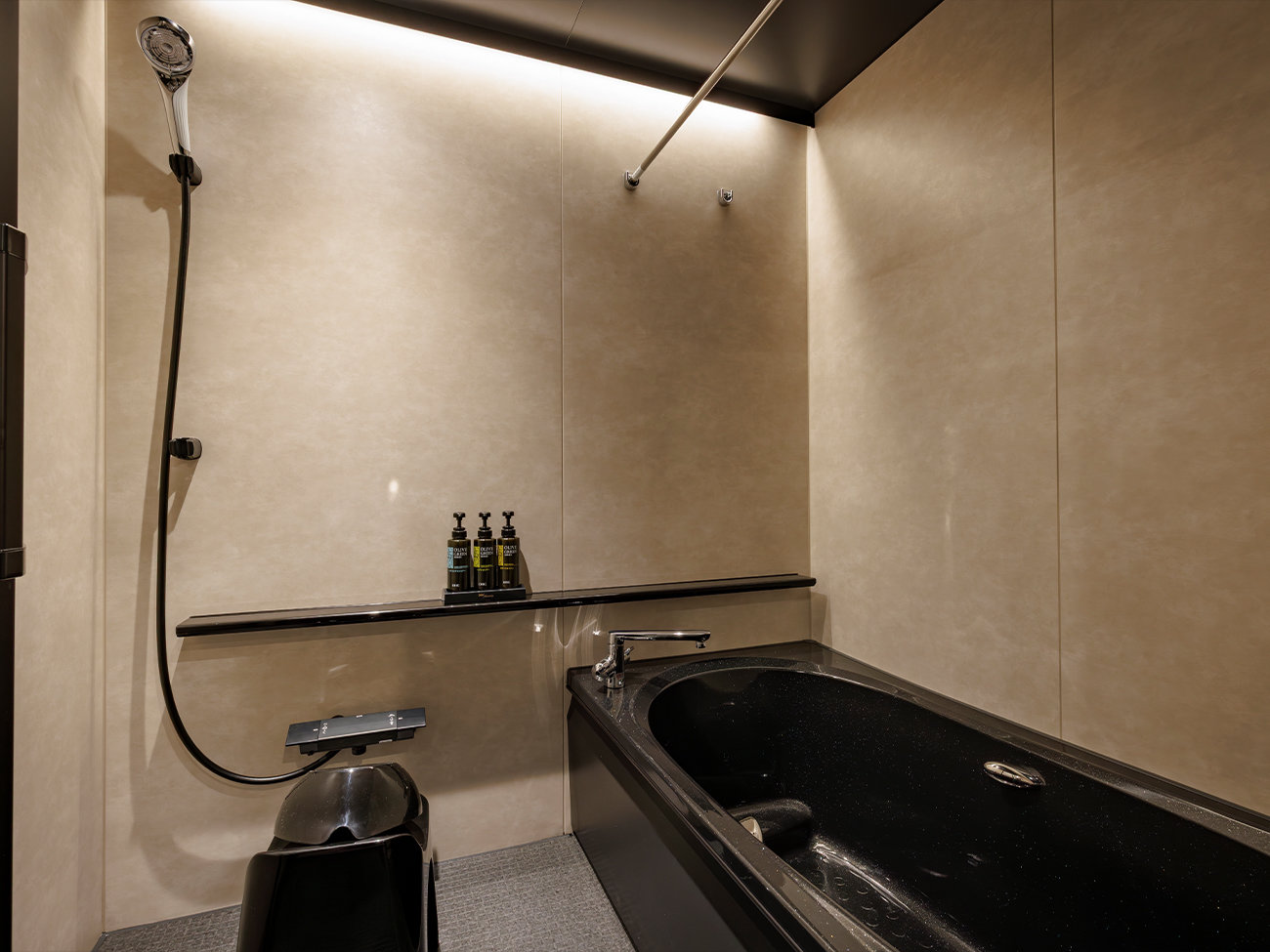 �q�����C