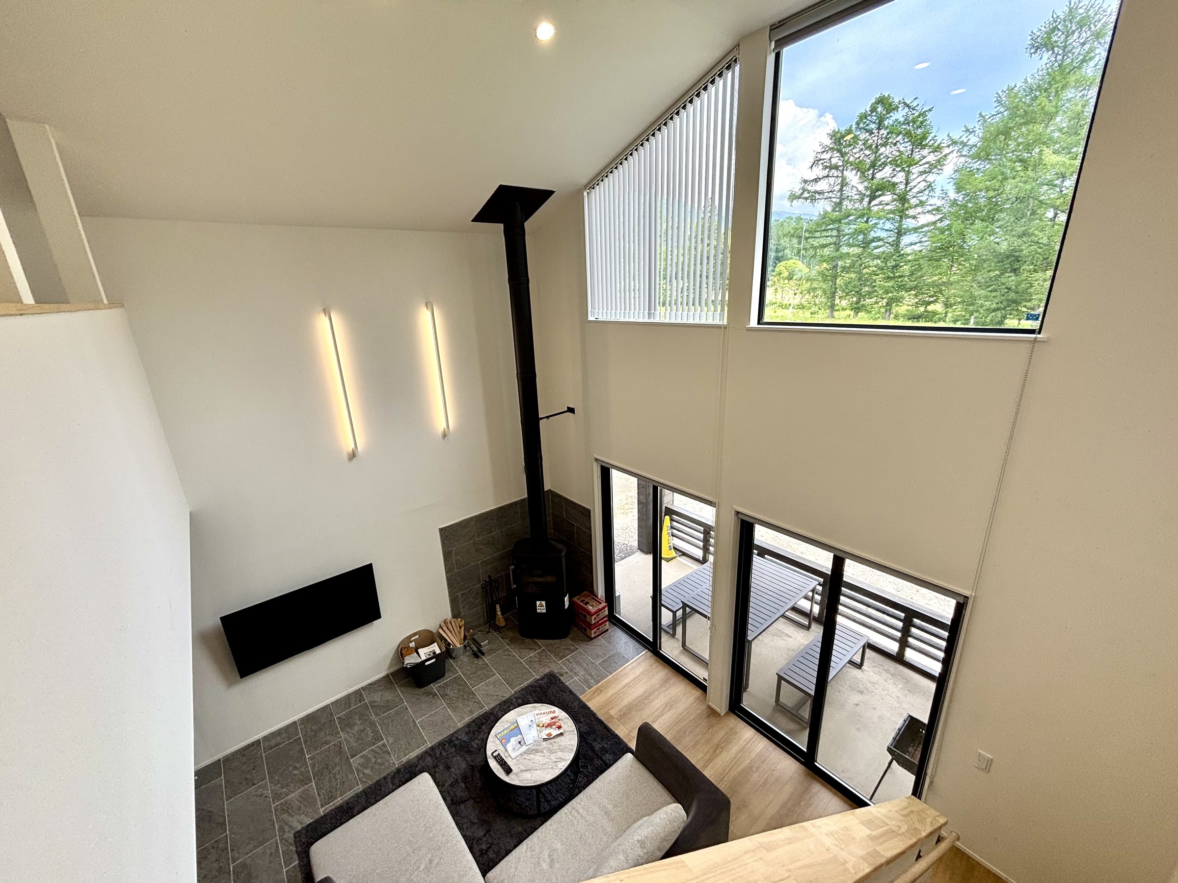 ���������̊J���I�ȍL�X��Ԃł�