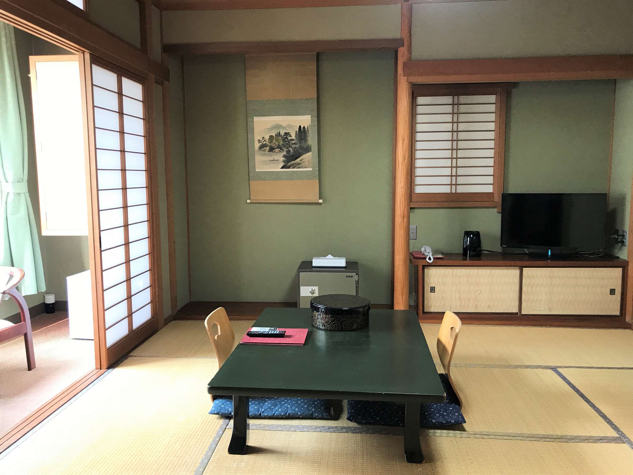 �a��7�`8��