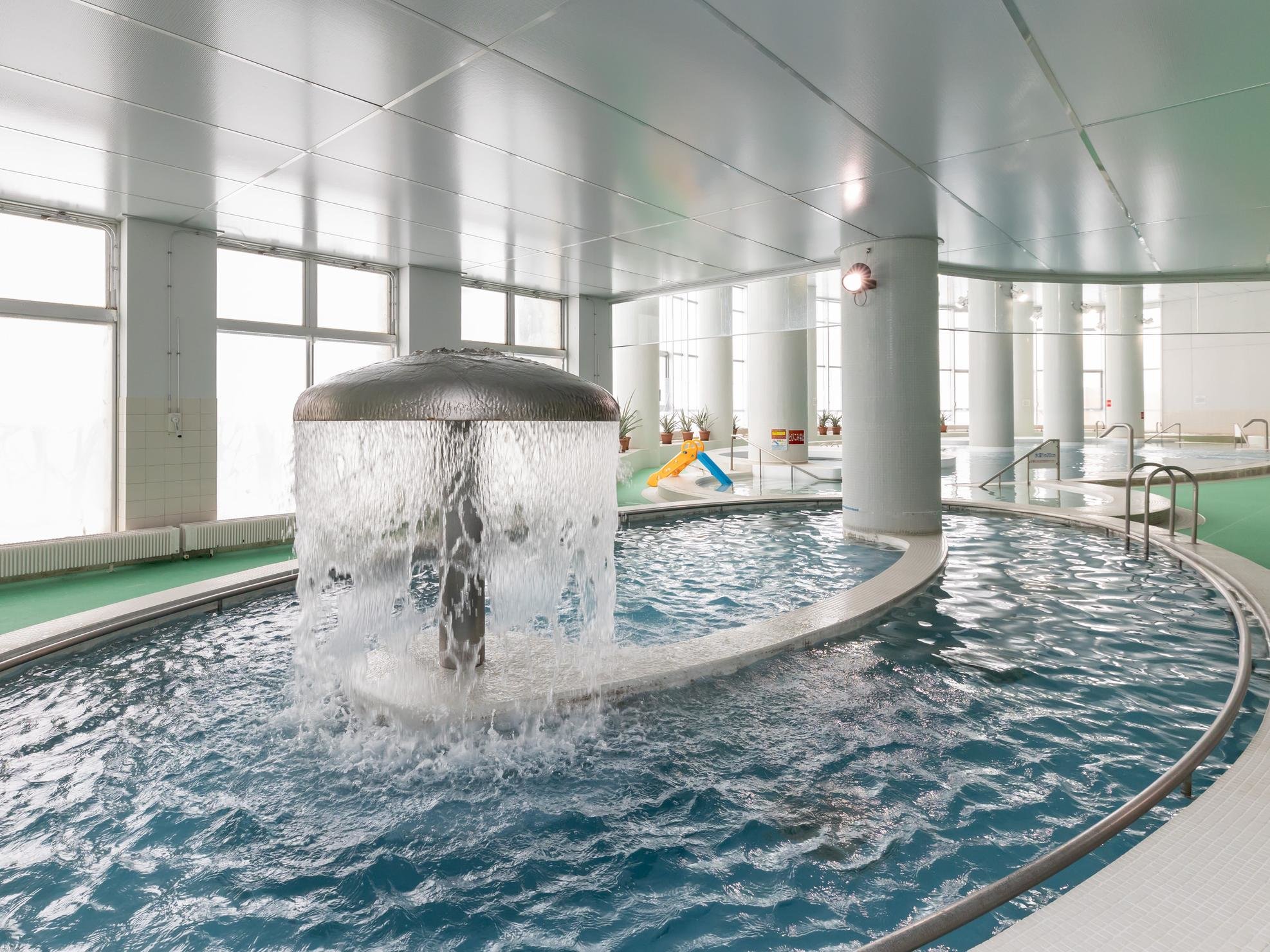 ���v�[����8��ނ̃A�g���N�V�����v�[�����y���߂܂����c�Ɗ��Ԃ���