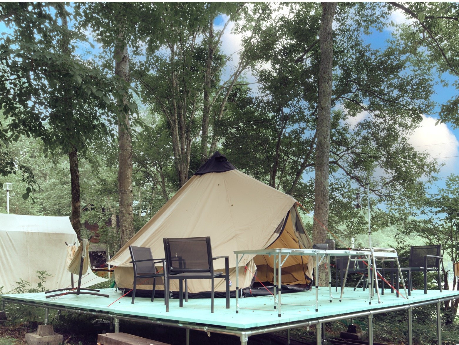 �݂��؂�E�b�h�f�b�L