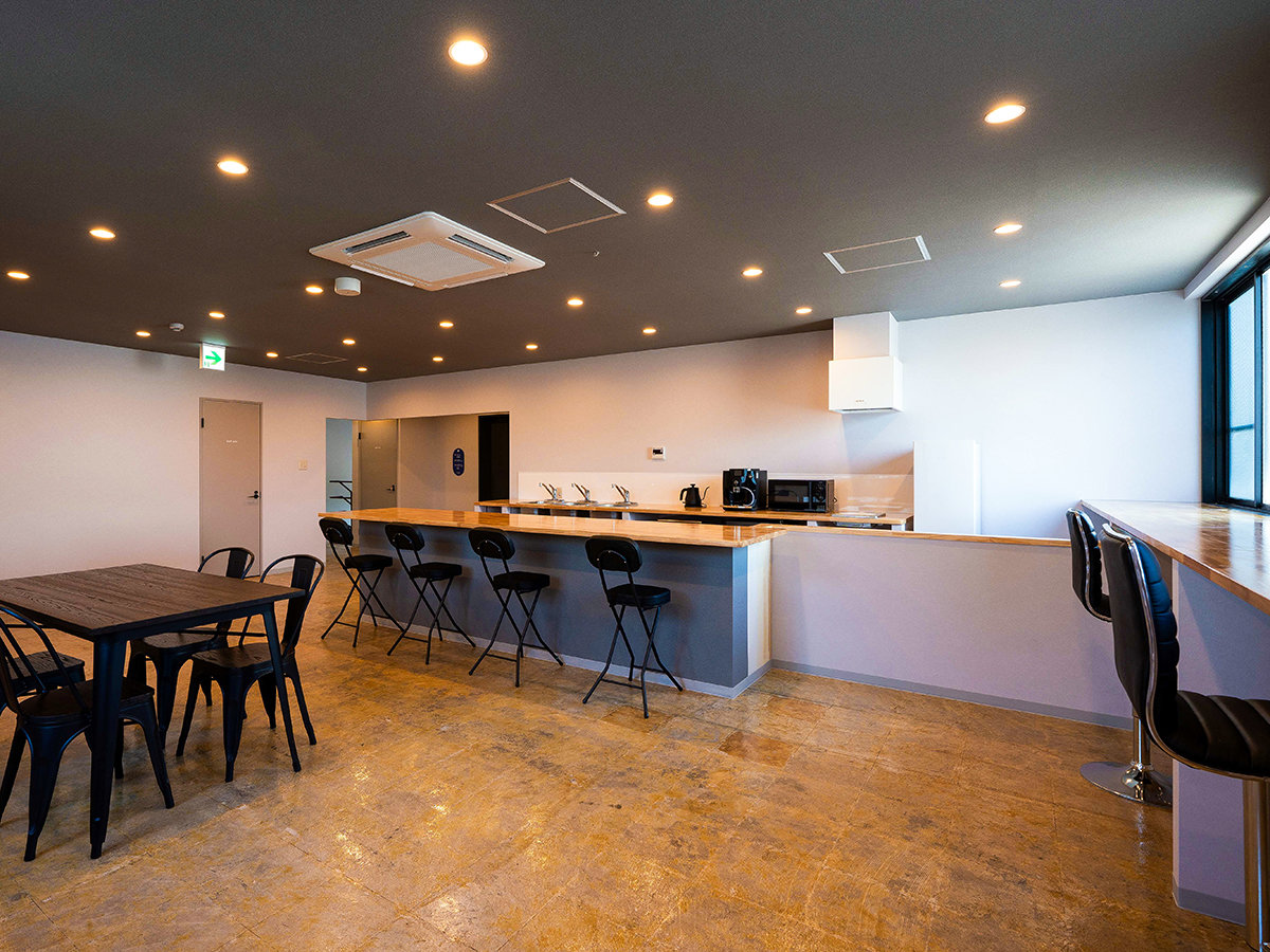 EyٓݔzVbNȃfUC̃R[LOXy[X́AW͂܂d܂