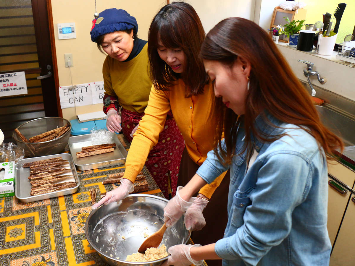 ���܂��܂ȋ��y�������̌����ł��܂��B�ʐ^�́A��ׂ����B