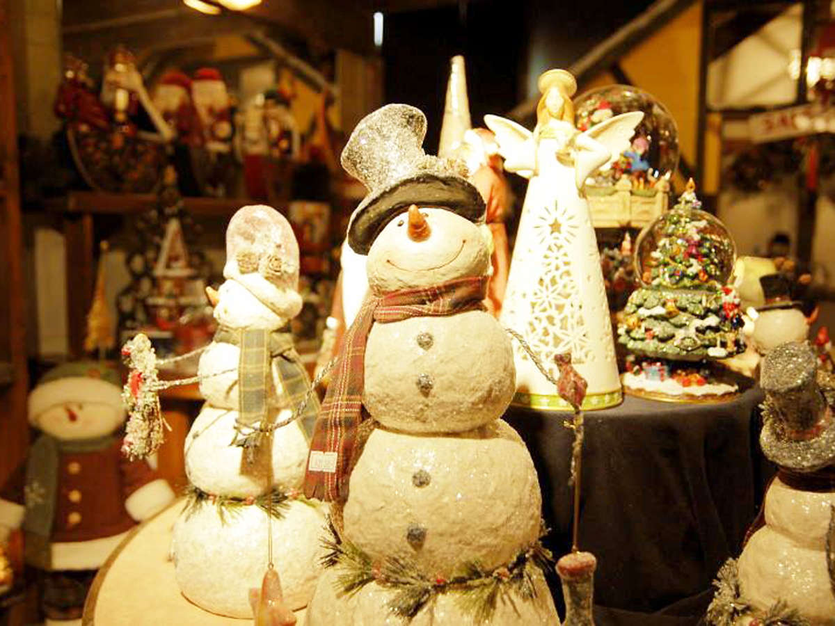 *y{݁^VbvzقȂł͂̃NX}XAT^ObYĂ܂B