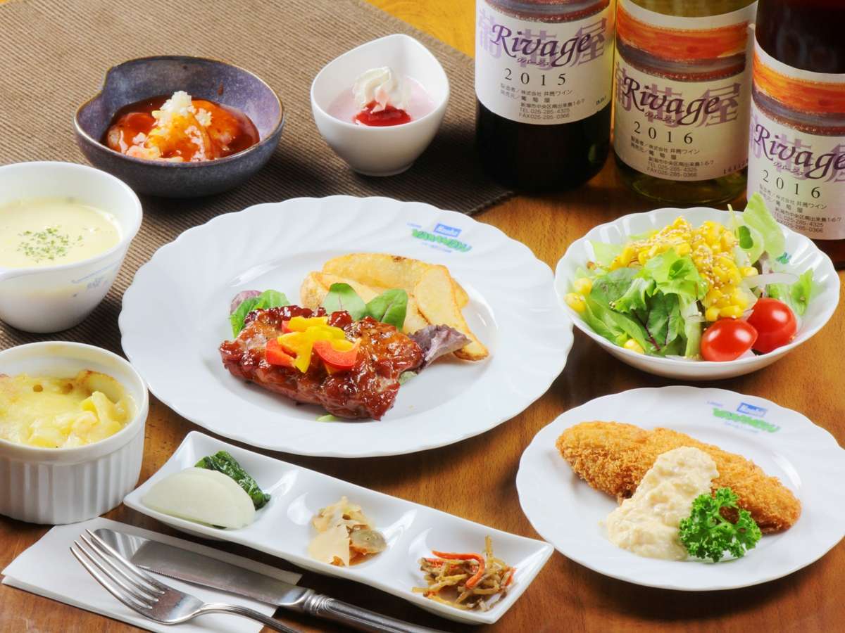 ���{�����[�����_�̗[�H