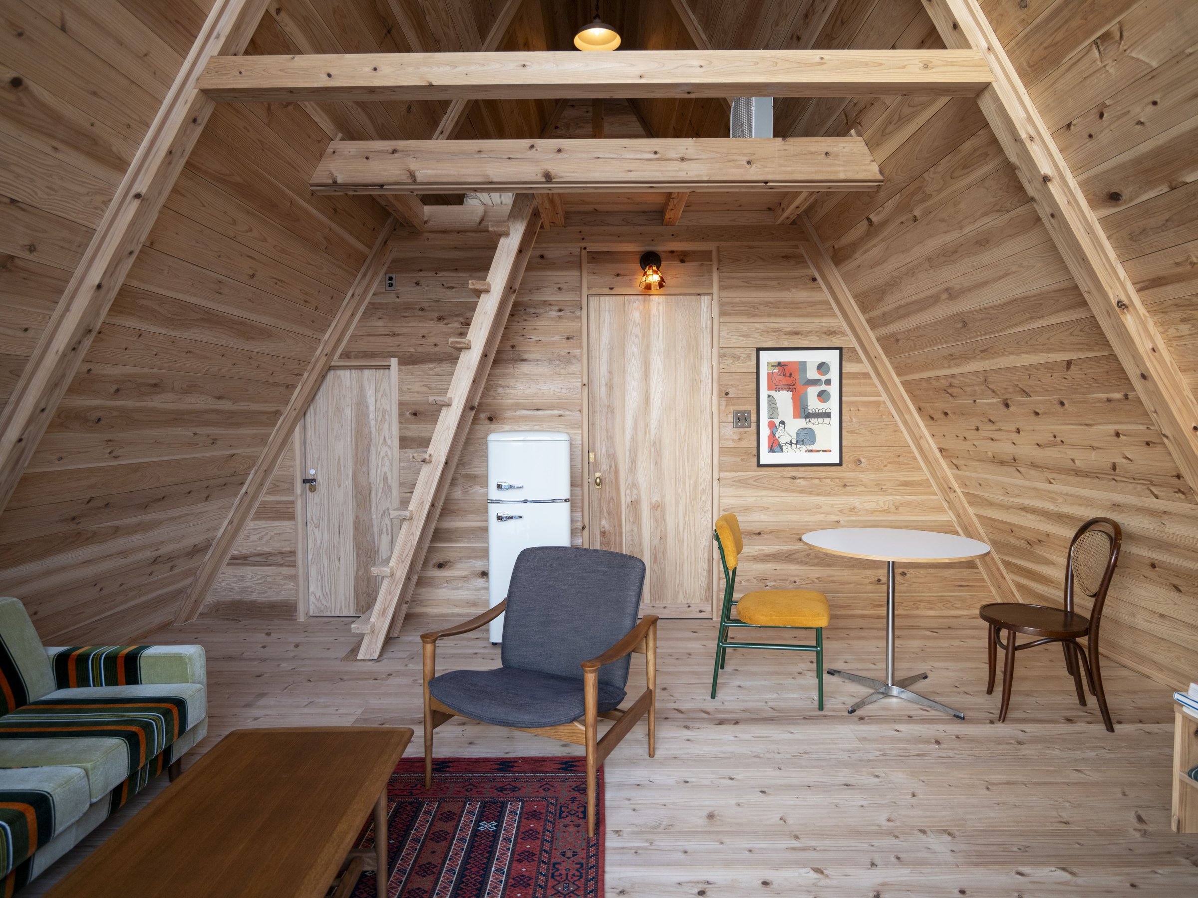 LODGE