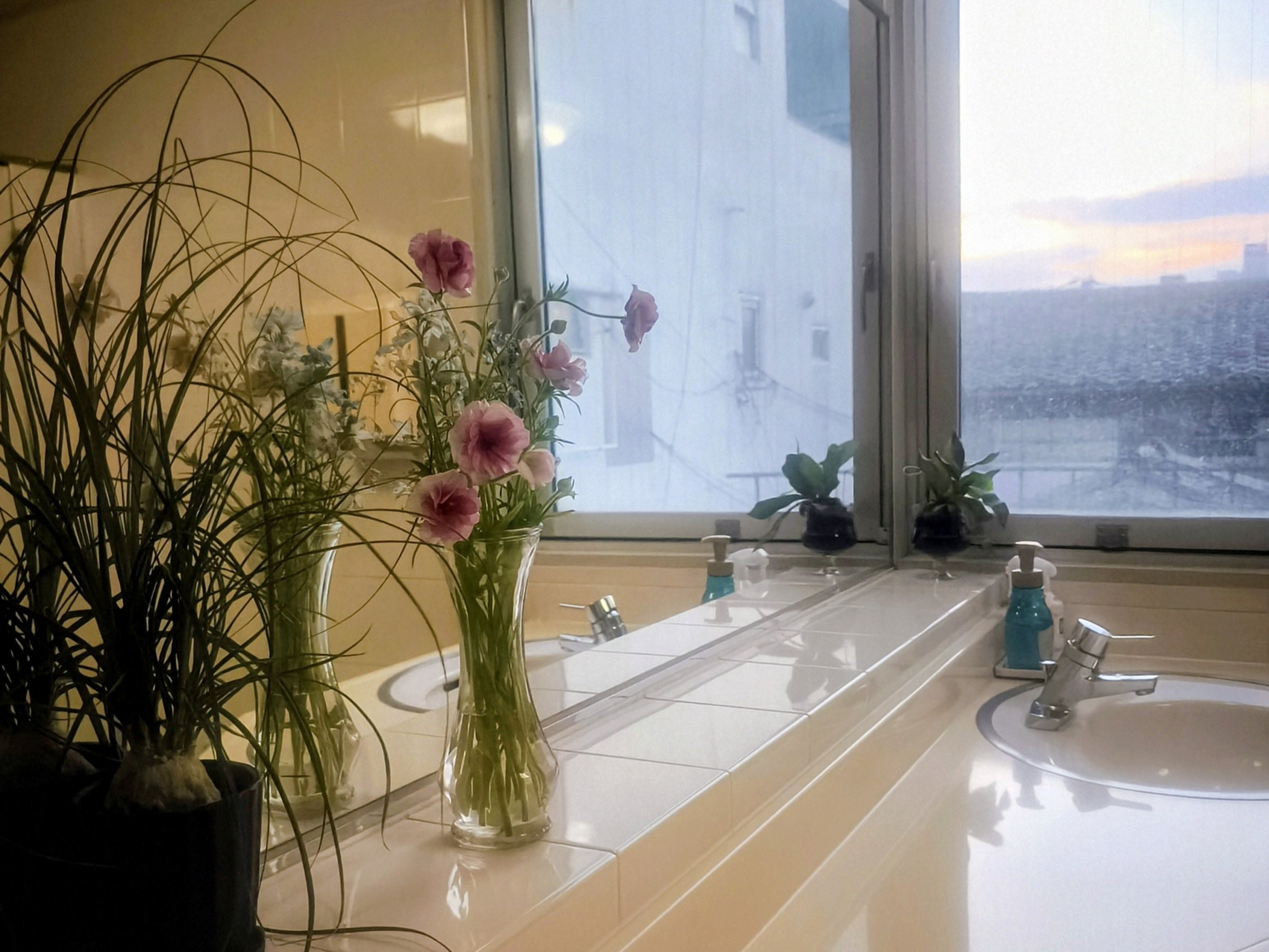 ���X�g���[���^�ٓ������ɐ����Ԃ������Ă��܂��B����E�����@�A�}�b�T�[�W�@�Ȃǁu�����T�[�r�X�v���[���B