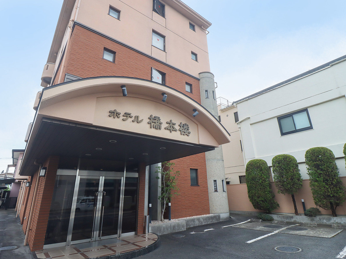 #�O�ρ@�Ή��s���S���Ɉʒu����r�W�l�X�z�e�����{�O