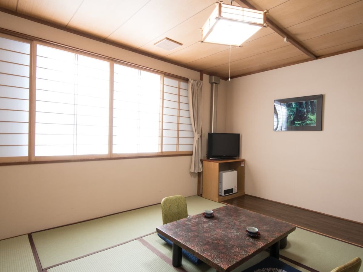 �y����/�a��8��z����{�݂����ԋ߂��I�Â��Ȋ��œ��߂�����y���݂������ցB