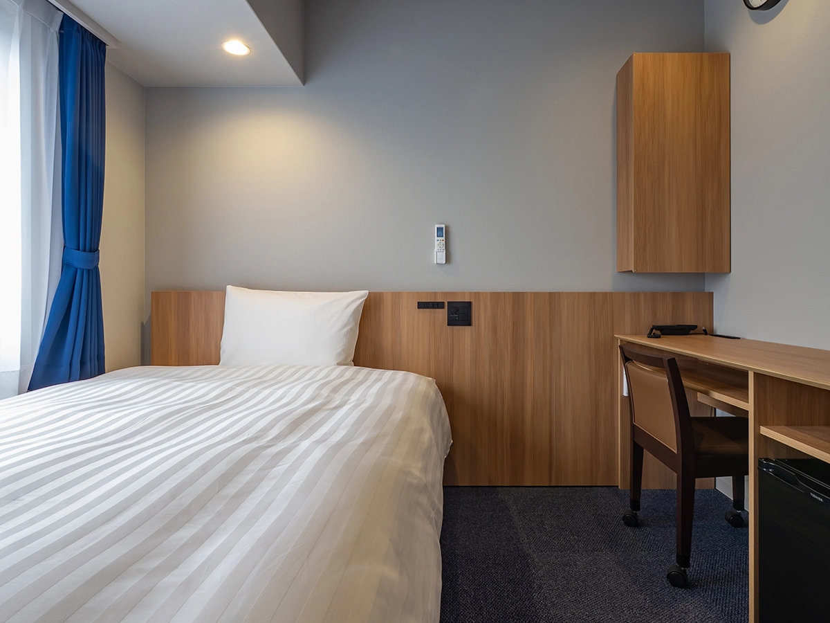 �V���O��