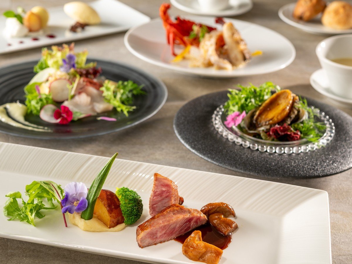 �y���[�H�C���[�W�z�v���~�A���R�[�X