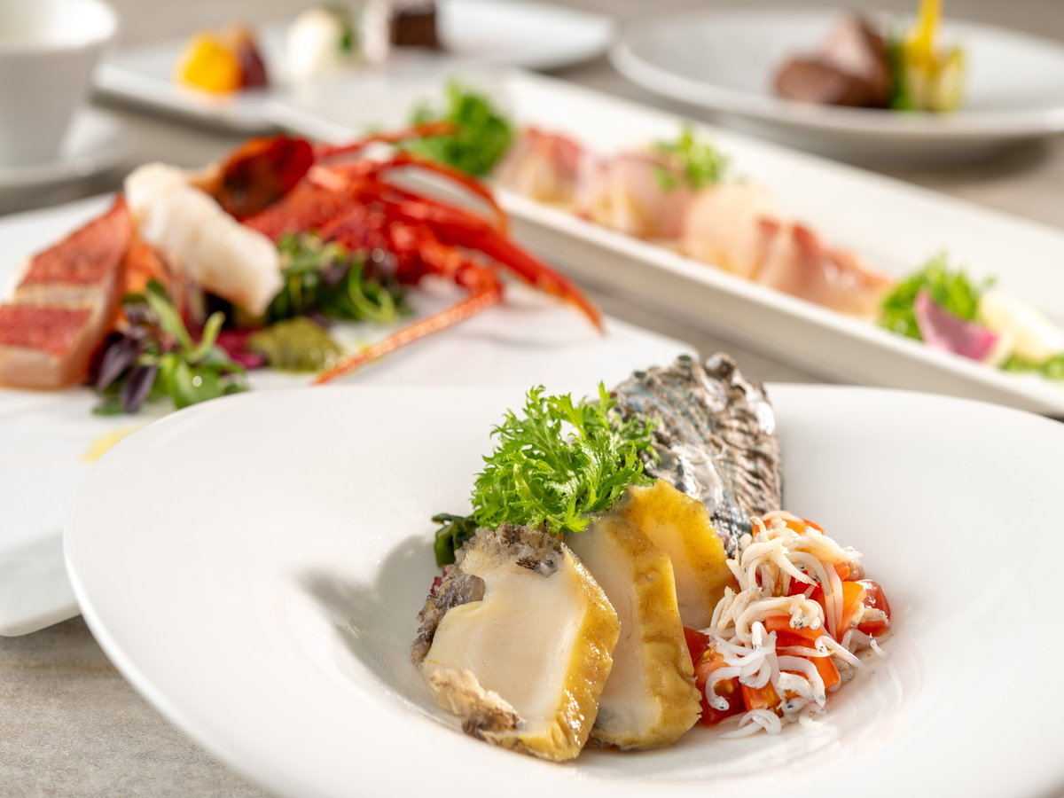 �y���[�H�C���[�W�z�v���~�A���R�[�X