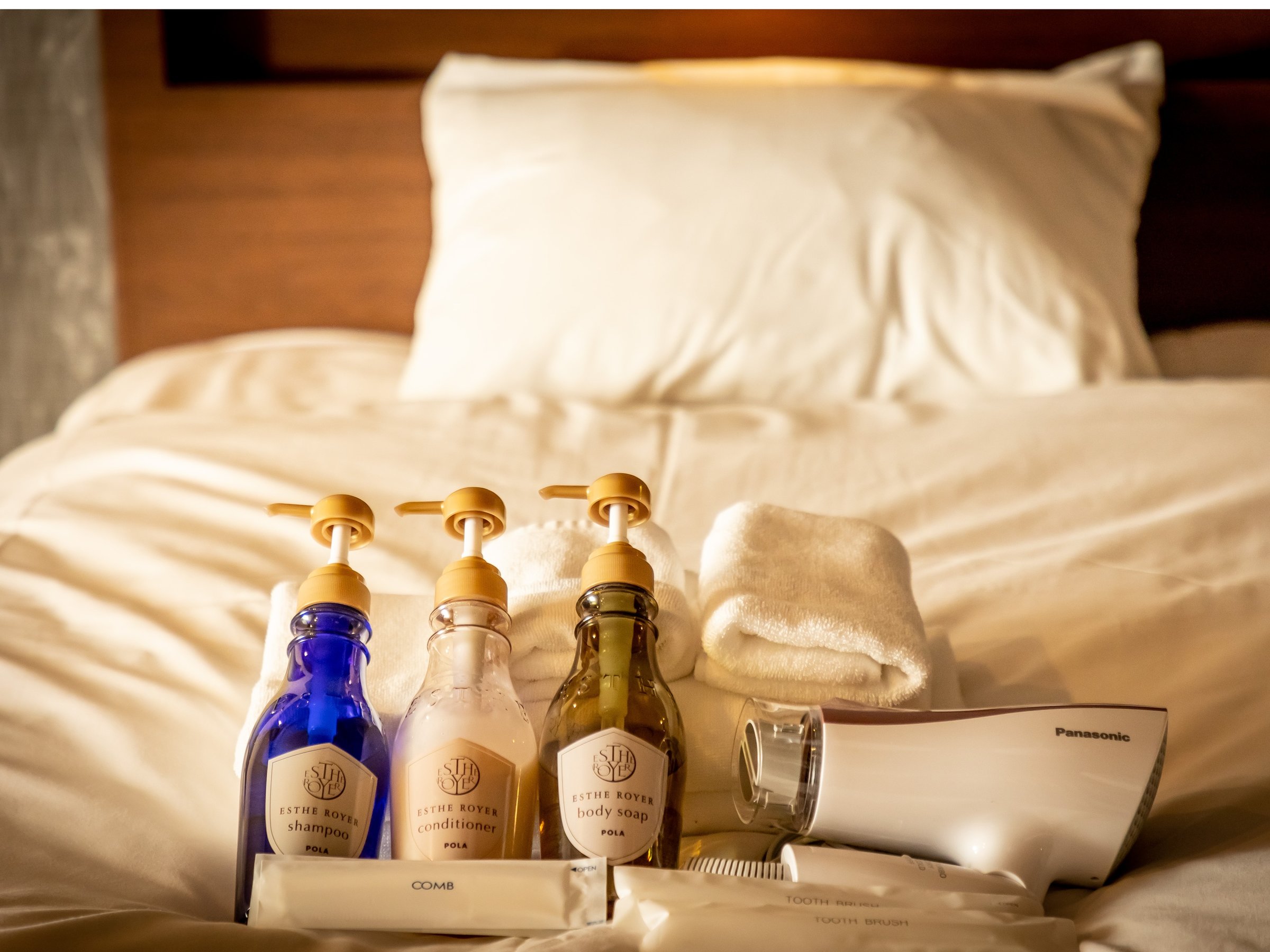 �A���j�e�B�̓|�[�� �G�X�e�����C�G