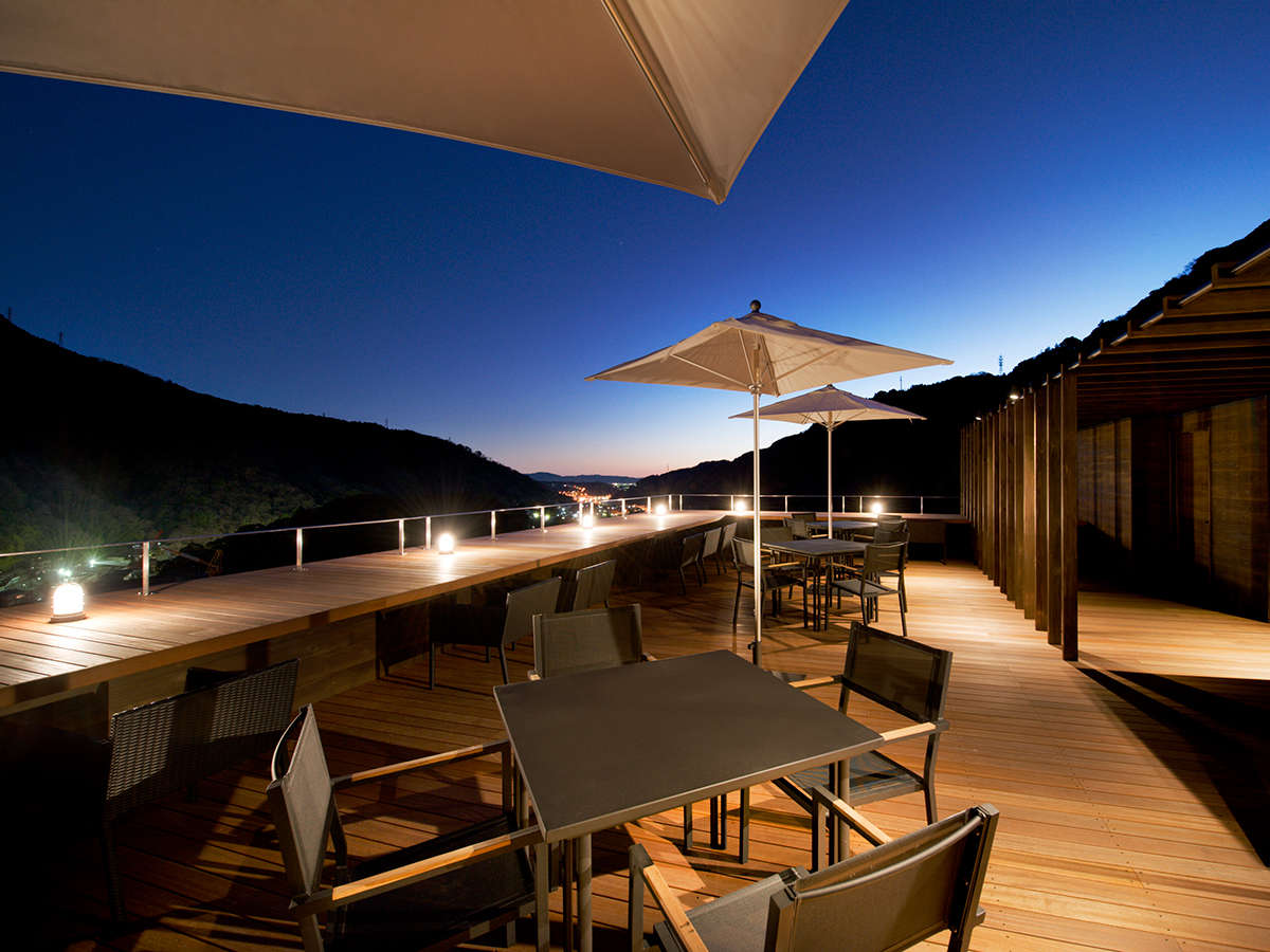 �u�X�J�C�e���X�v�������{�̍��䂩��]�ސ�i�������\�������B