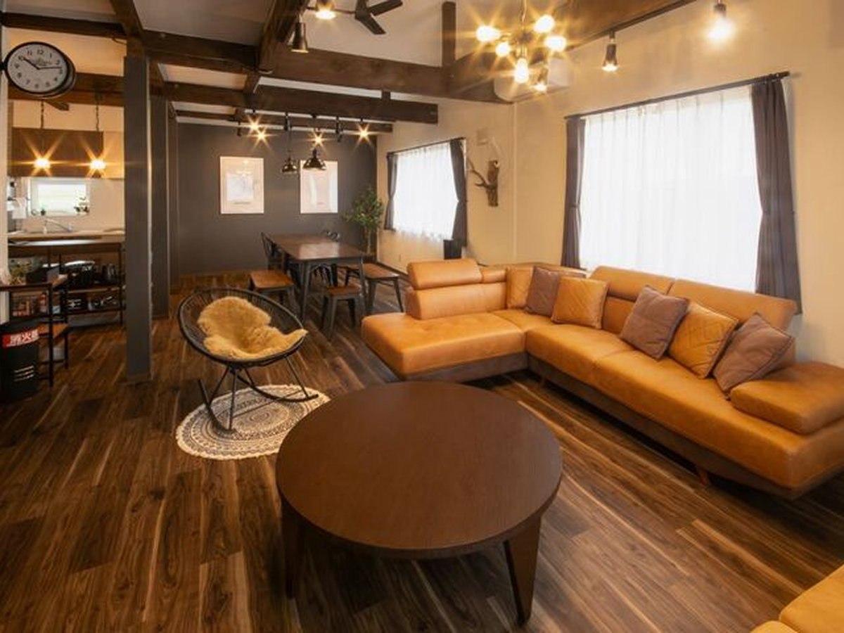 ���r���O���[��