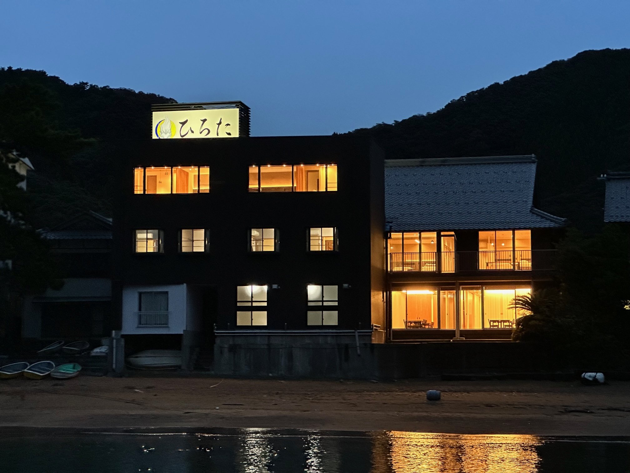 ��̊O�ςł��B