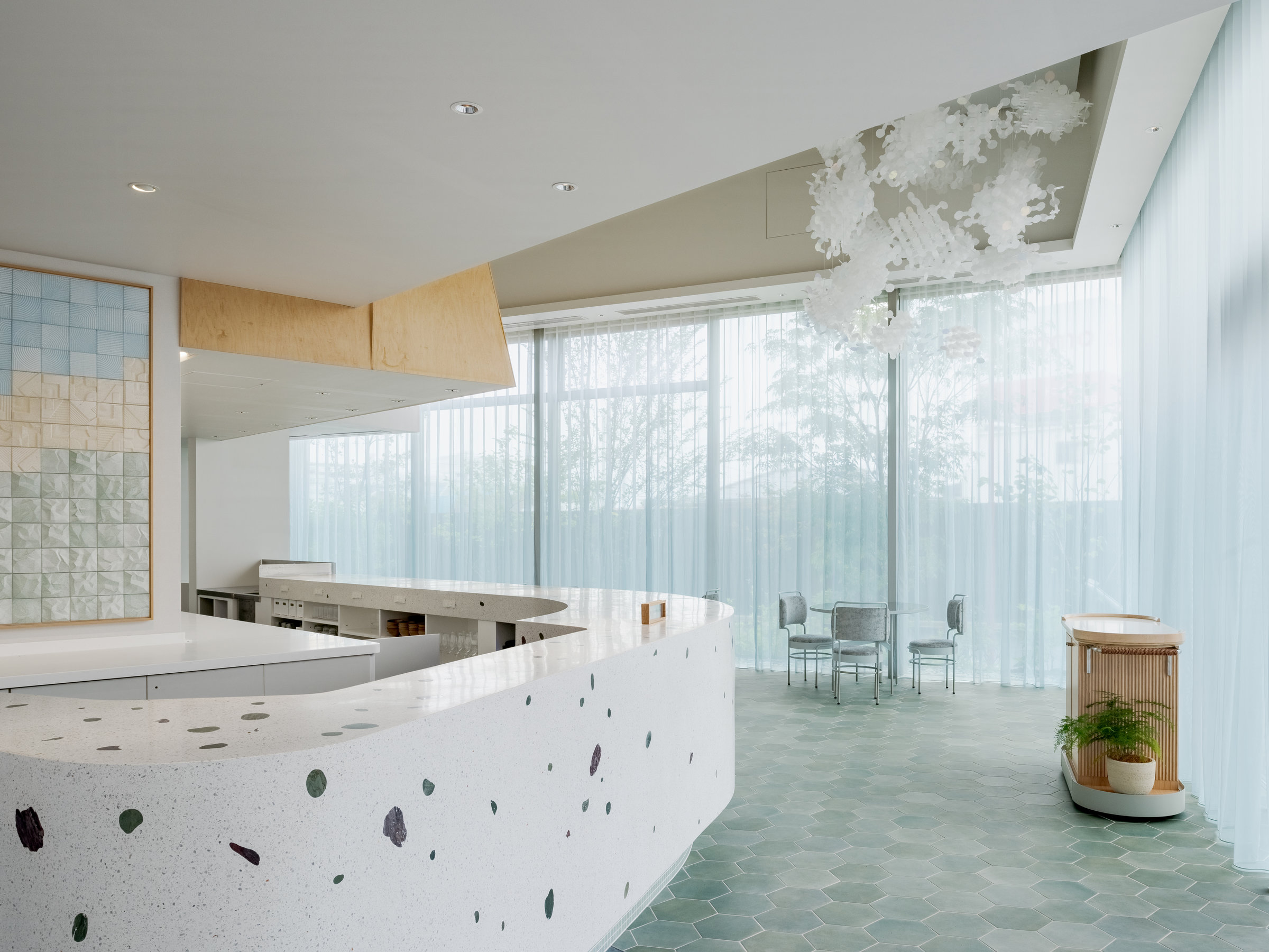 �t�����g�E�G���g�����X