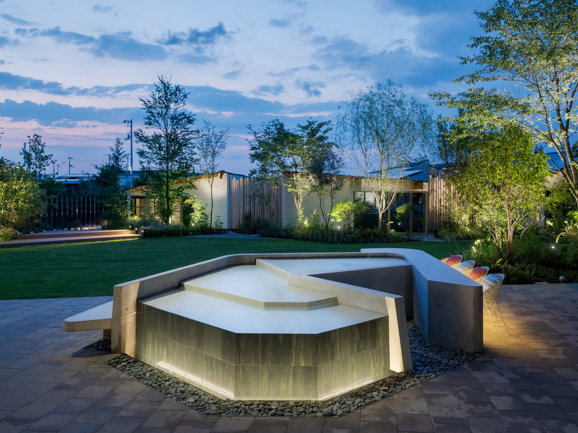 ���Q�������s�ɂ���u�����ʂ��v�ƌĂ΂�鎩��������`�[�t�ɂ������̑̌�