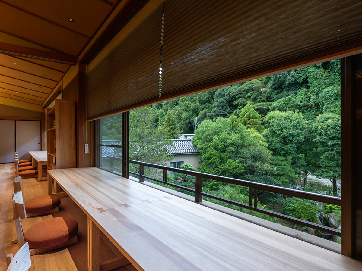 y2025N9j[A^オǂzyNiłEFlXR[i[Xy[X