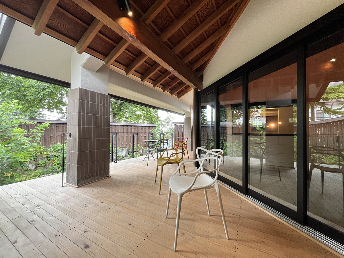 �e���X��