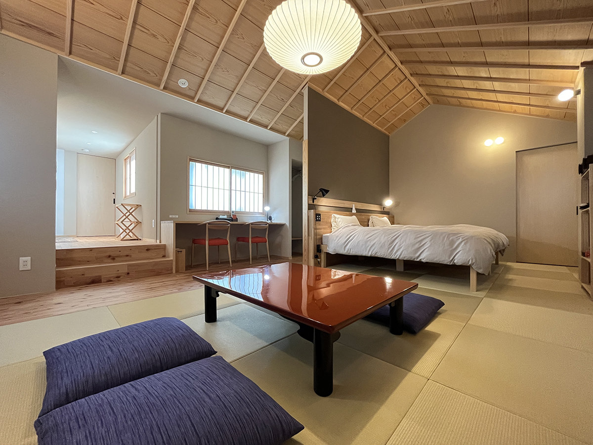 ���r���O���x�b�h�X�y�[�X