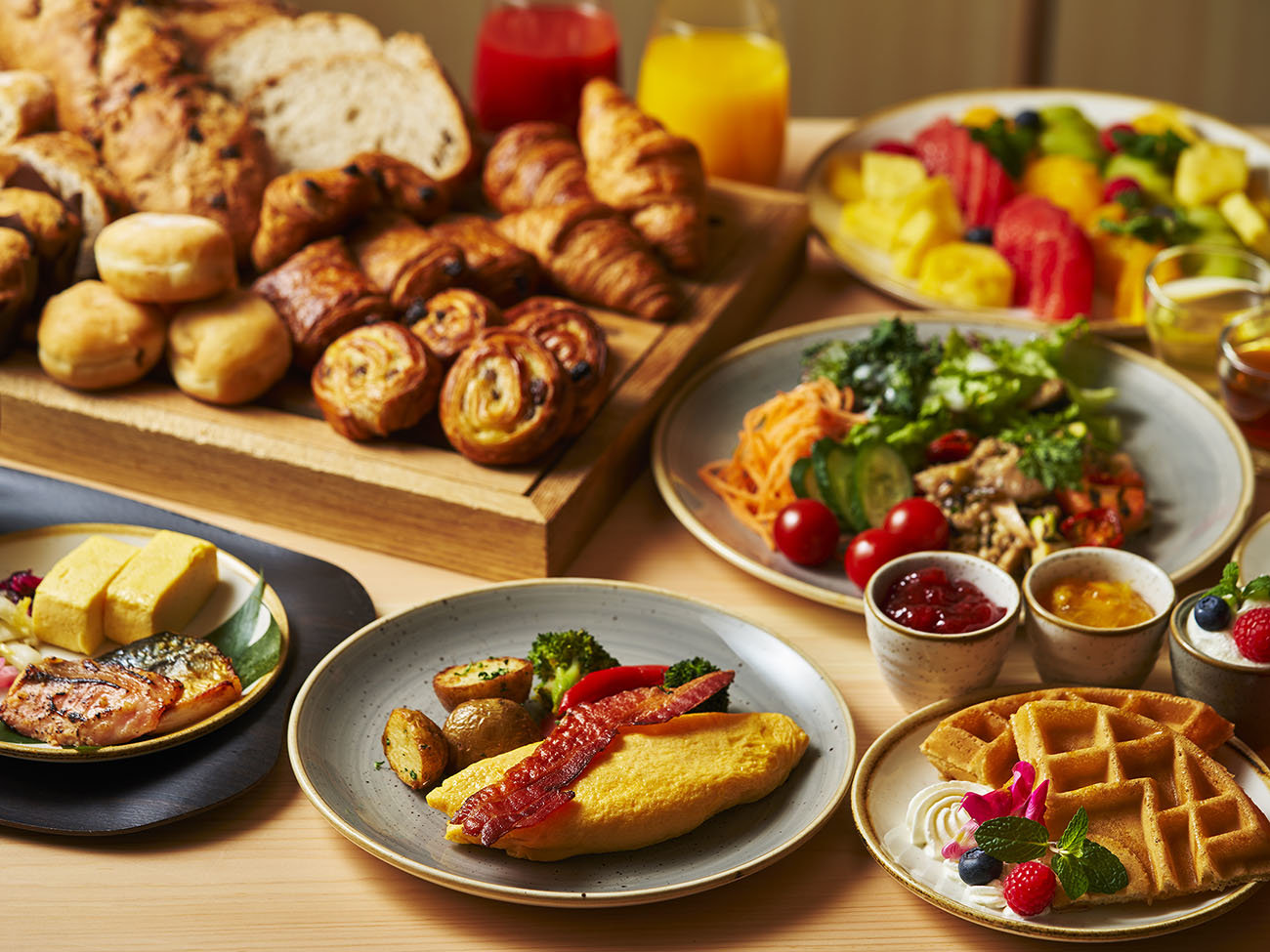 ���ւ�胁�j���[���L�x�I85��ވȏ�̒��H�r���b�t�F