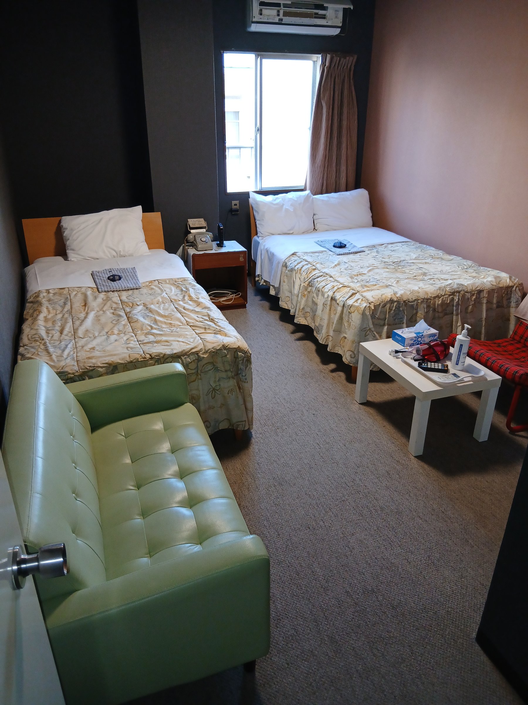 �։��Q�O�P�����ł��B�Z�~�_�u���x�b�h���V���O���x�b�h�ݒu�A���ǂ���҃O���[�v�R���l�����Ƒ��R���l��