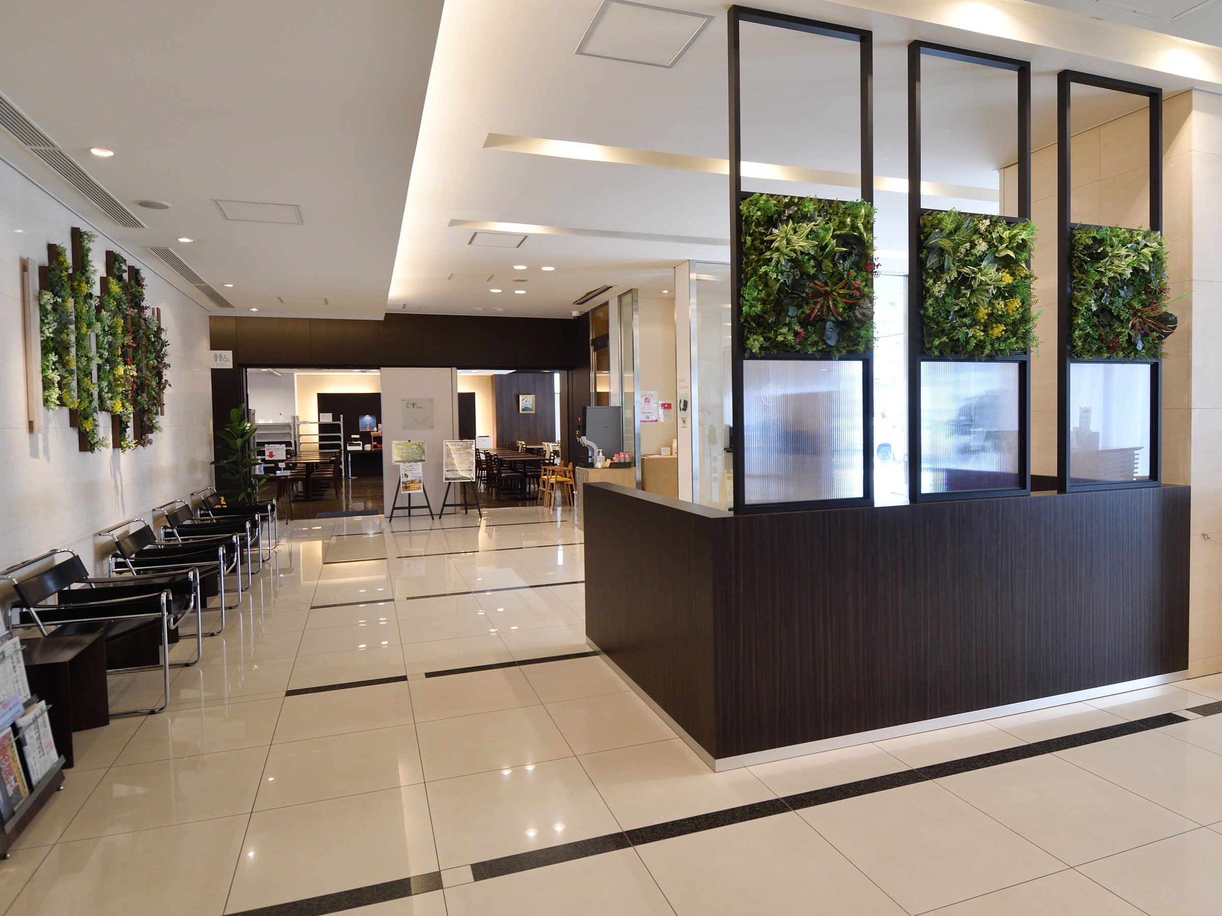���r�[