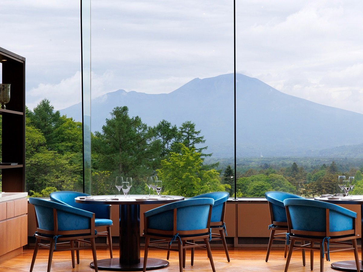 �y����ԃv�����X�z�e�� �_�C�j���O �u���[��