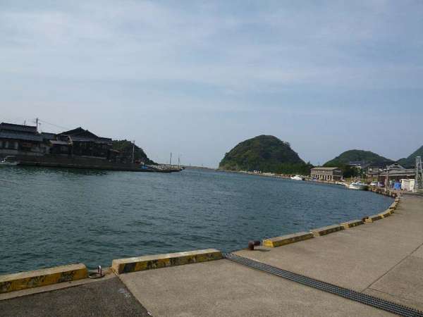 �y���`�����������z�Ƃꂽ�ĐV�N�ȊC�̍K�������Ղ聚
