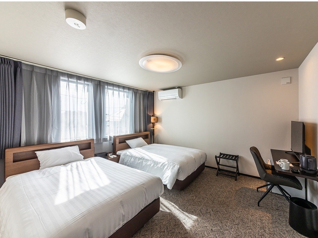 �~�h���c�C���ŉ߂����㎿�Ȏ��ԁB�r�W�l�X�E�o���E�ό��Ȃǂ̂����p�ɍœK�ł��B