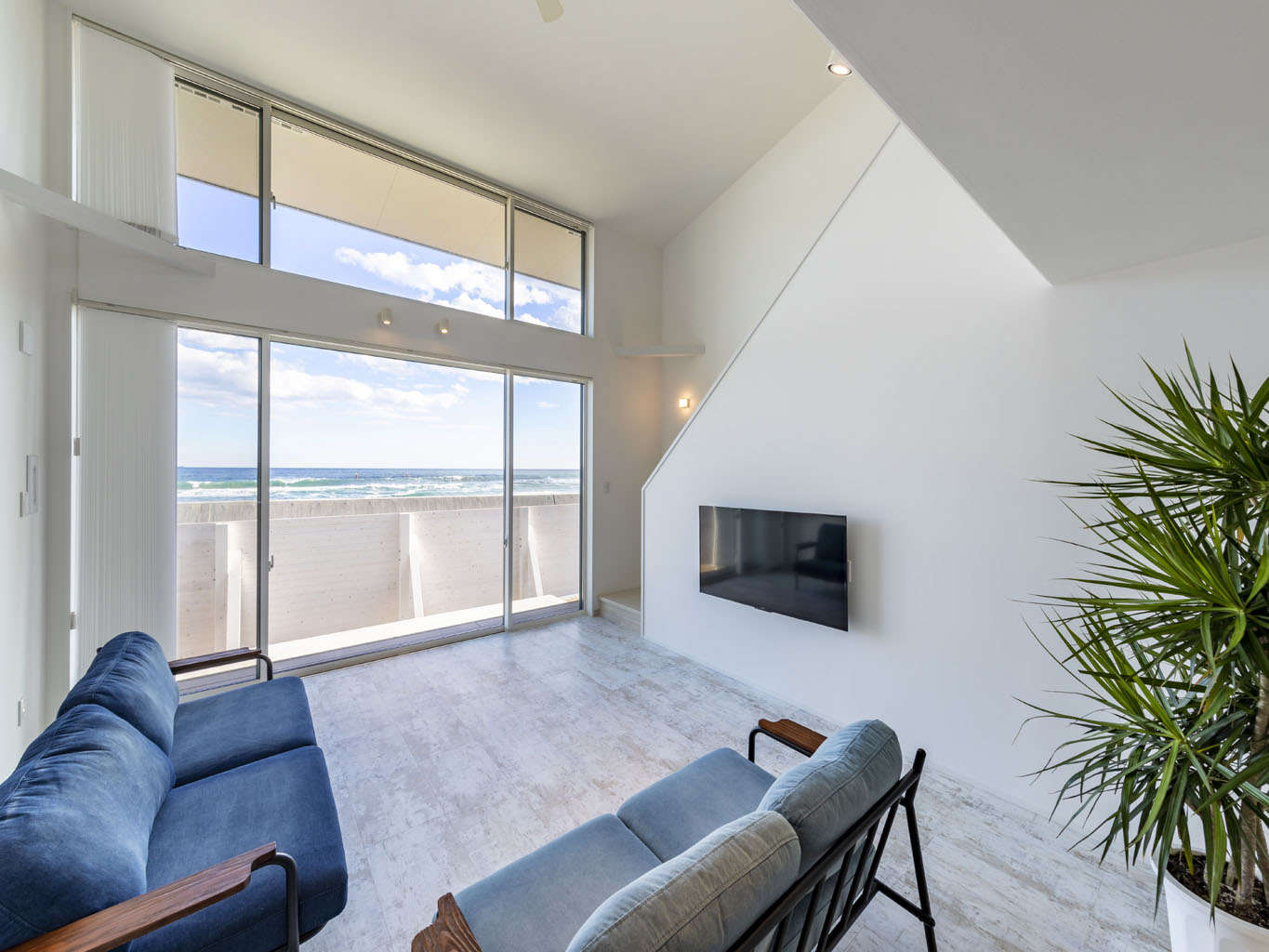 ���킫�Ɋւ��郂�`�[�t���e�[�}�Ƃ����S4�����ꂼ�������q��