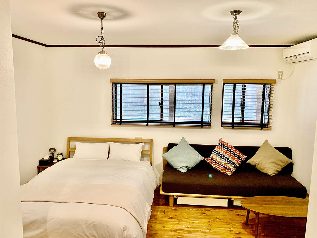 �E�y�PF�E�_�u�����[���z�J�W���A���ȃC���e���A���ڂ�����������