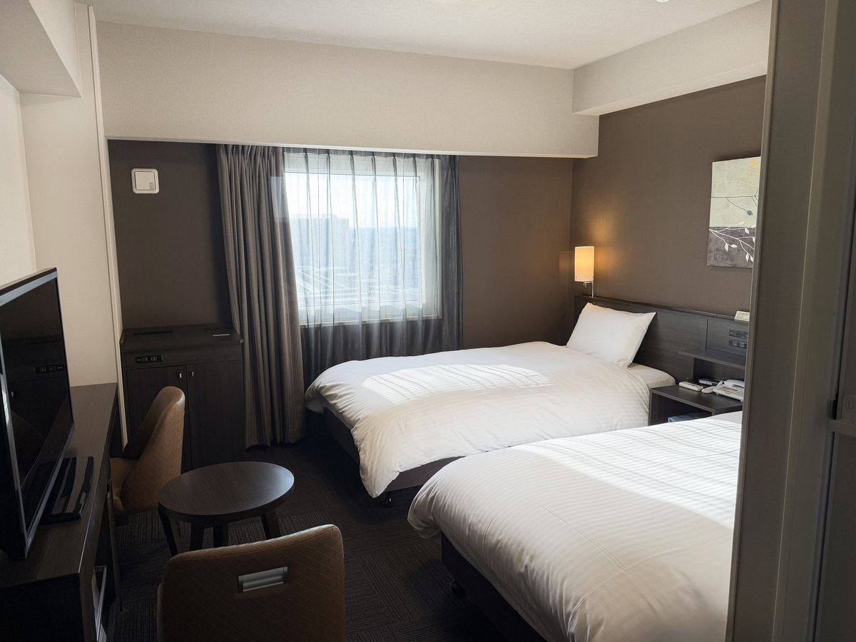 �R���t�H�[�g�c�C�����[�����x�b�h�T�C�Y110�~200(cm)���@�S�Ă̋q����WOWOW���������������܂��B