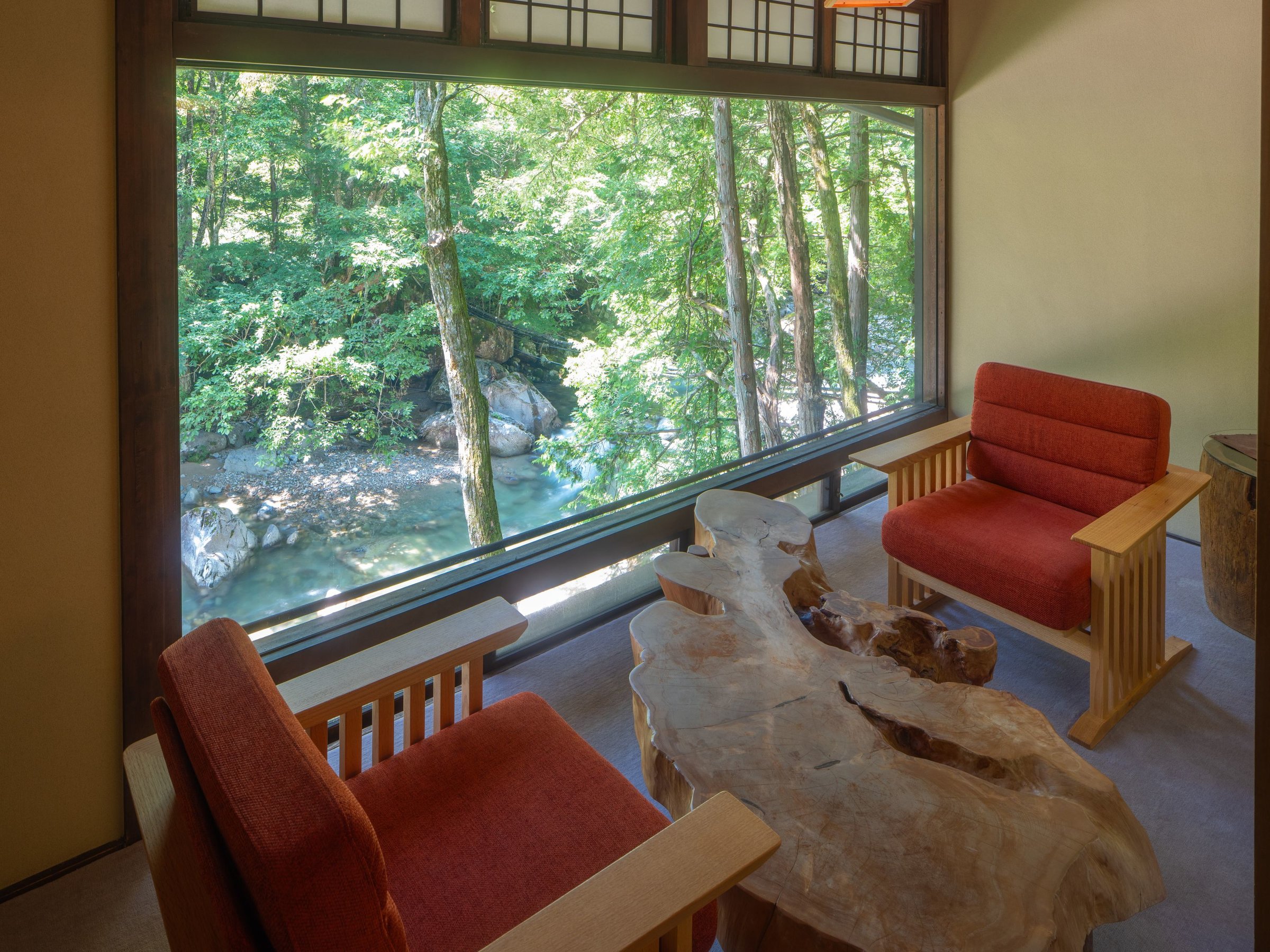 �y�{��/�{�̊ԁz