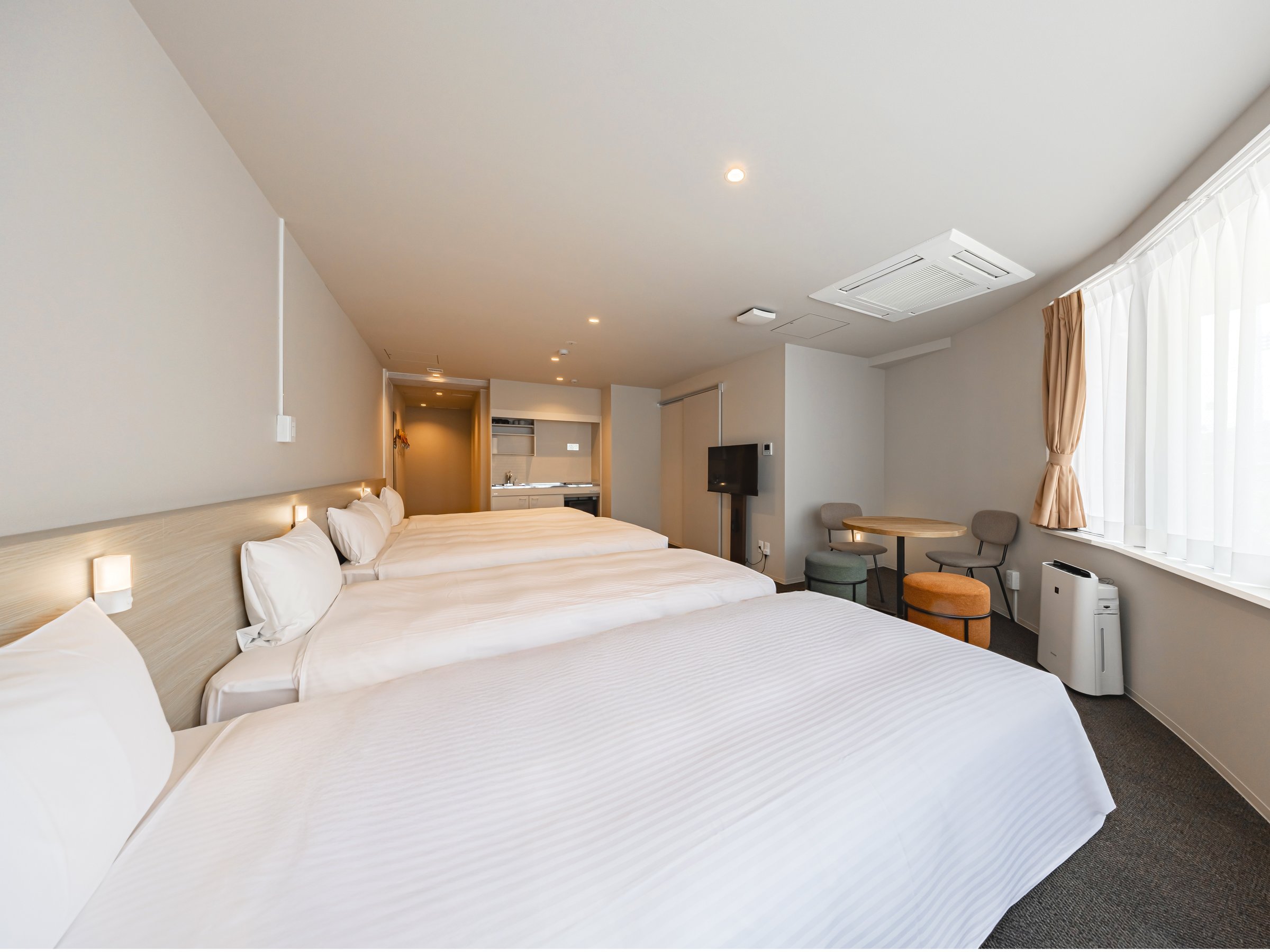 5�����i��p�V�����[���[�����g�C���^�~�j�L�b�`���t���j