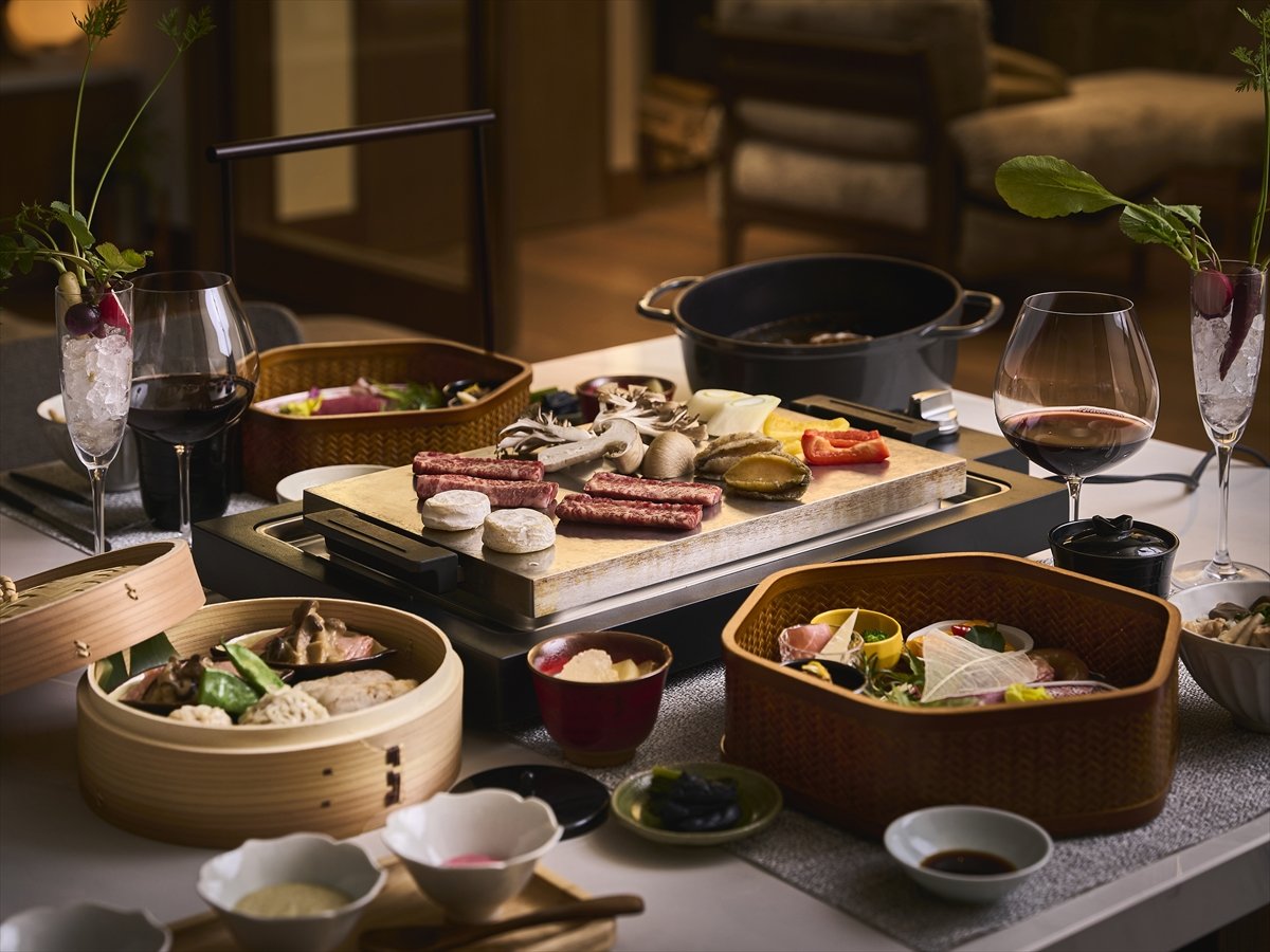 �b���[�H�E�������H�b���I�������јa���̓S�Ă����͂��߁A�ʂ�L���Ȃ��������e�[�u���ɕ��т܂�