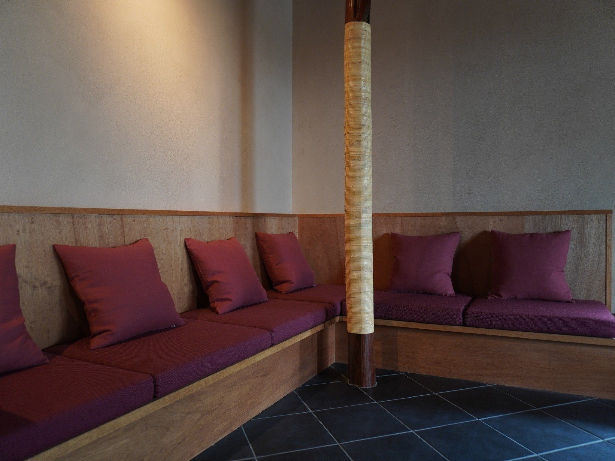 �h�̃e�[�}�J���[�ł���h�F�F�̃\�t�@