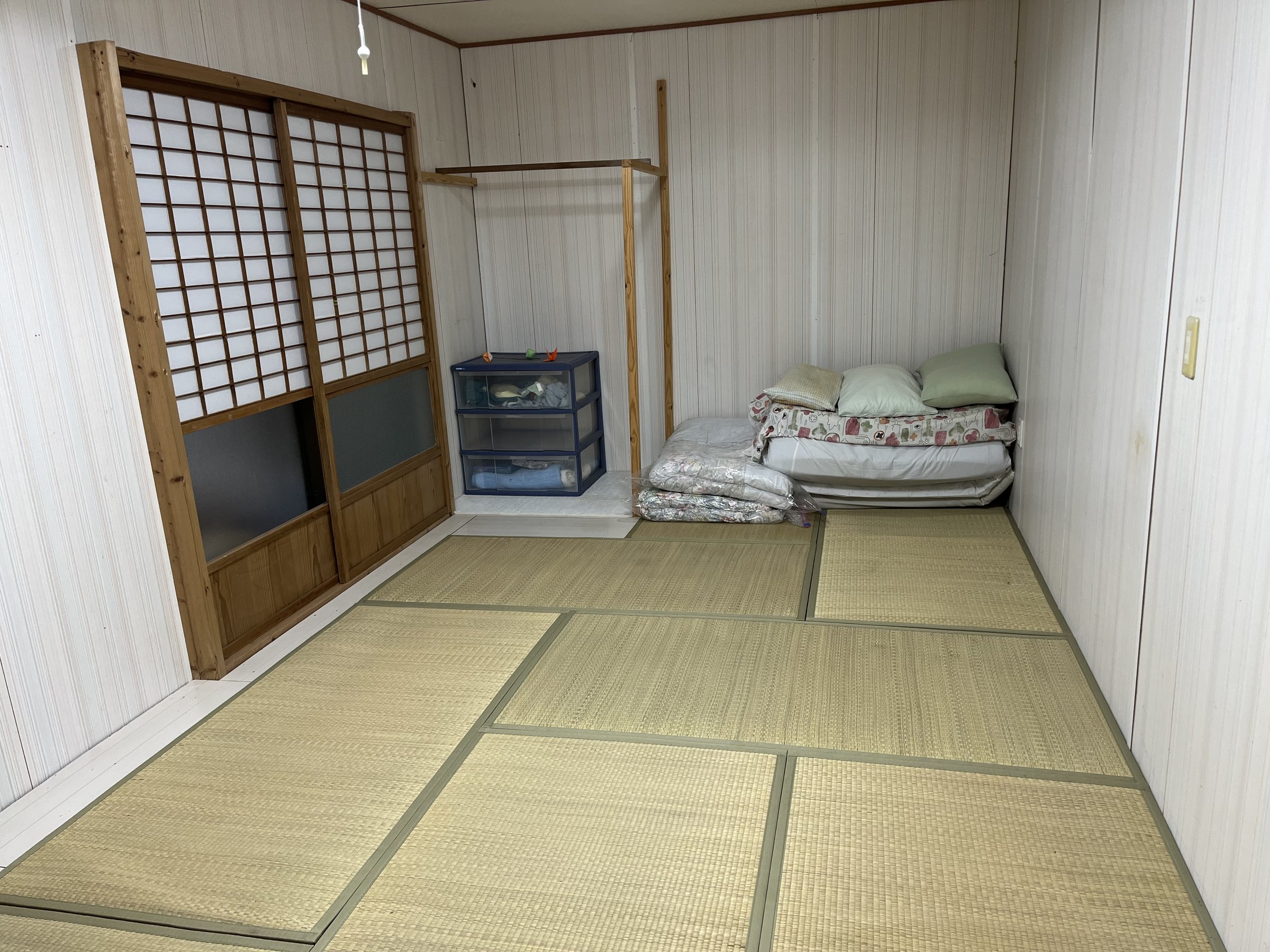 9��̘a��4�l�܂ŏh���ł��܂�