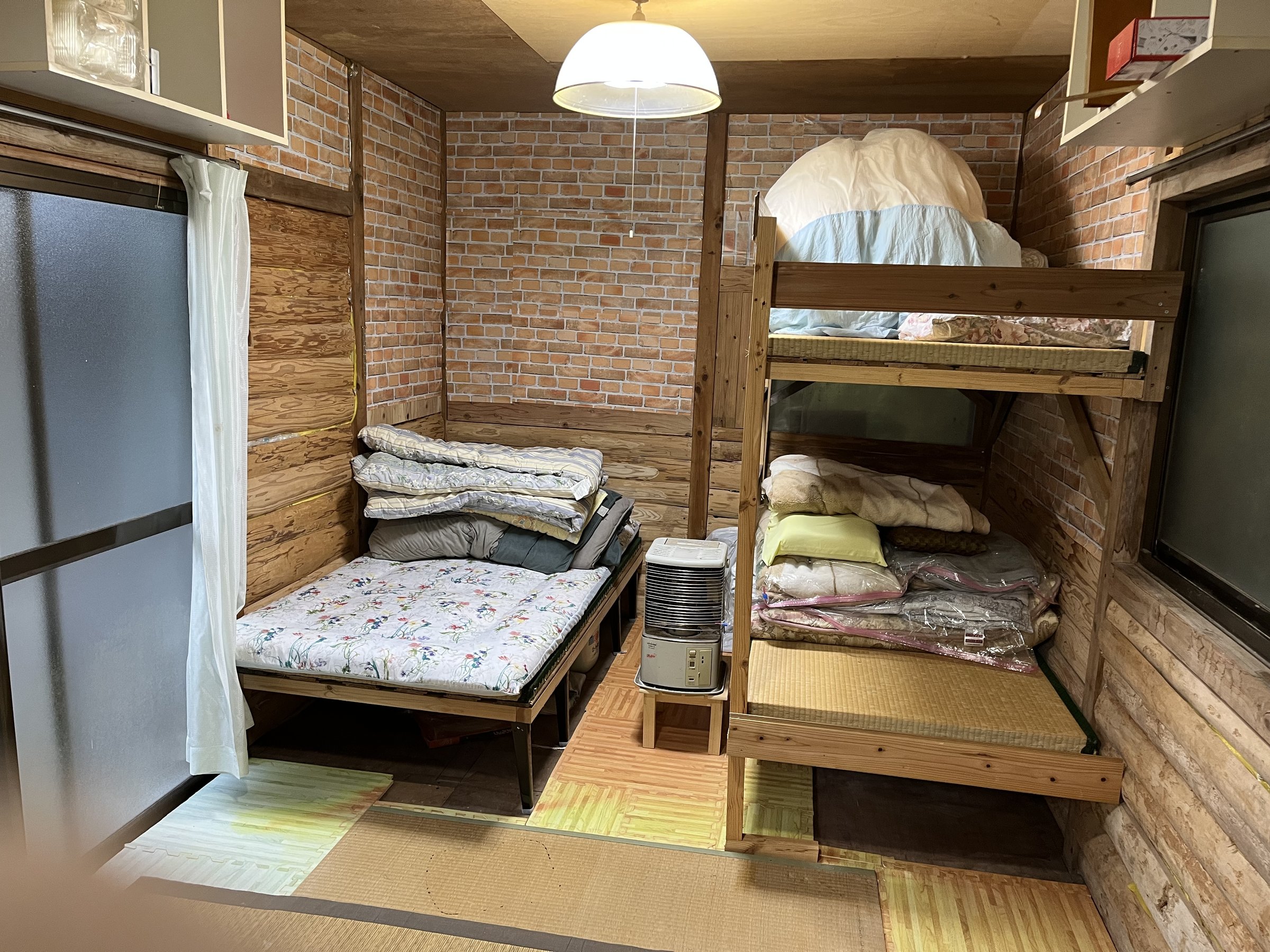 7��̕���3�l�܂ŏh���ł��܂�